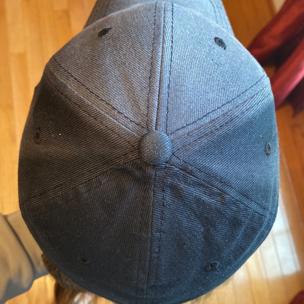 MAXWELL Tour Cap - Picture 5 of 7